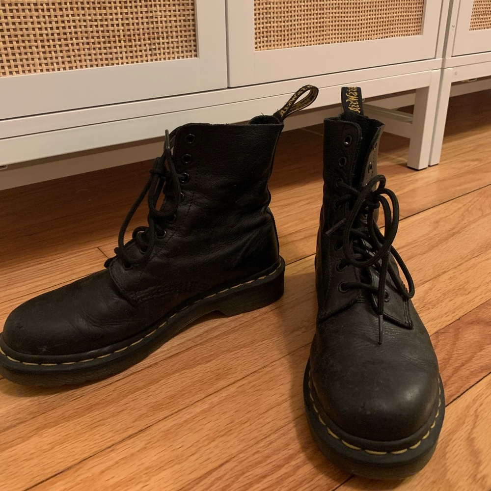 DOC MARTENS // BLACK- THE ORIGINAL